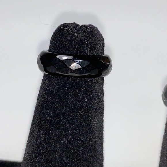 Faceted Onyx Solitaire Rings - Picture 15 of 16
